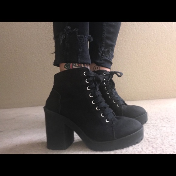 H&M Shoes - Chunky Lace Up booties